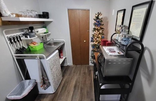 Edmundston Apartment | Clean & Cozy Private Suite with a St. John River view. Edmundston,NBn