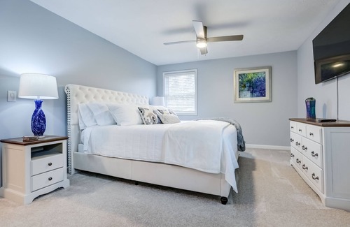 Brockport House | Clean, modern, updated 3 bedroom whole house in Brockport NY near the Erie Canal