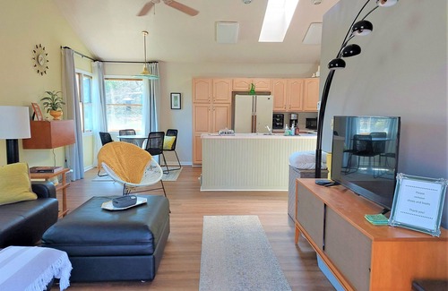 Whittaker Apartment | Clean & Serene Guest Suite/Apt 7 miles to downtown and stadium
