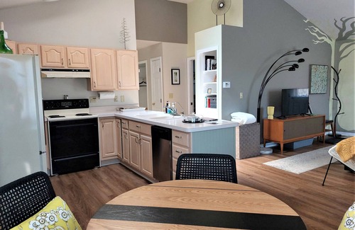 Whittaker Apartment | Clean & Serene Guest Suite/Apt 7 miles to downtown and stadium