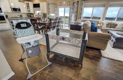 Colorado Springs House | Clear Estate! Spacious Retreat with BBQ & Views