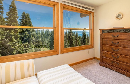 Talmont House | Clearview by Tahoe Mountain Properties