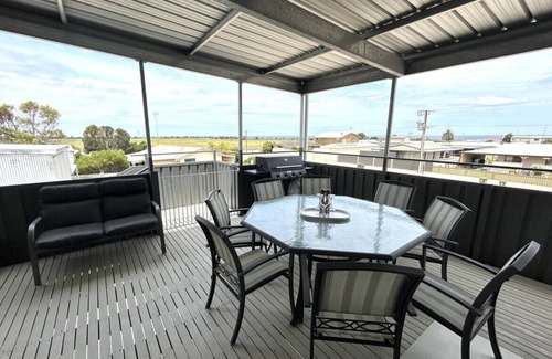 Port Victoria Apartment | Clearview Shack - Entire Home in Port Victoria