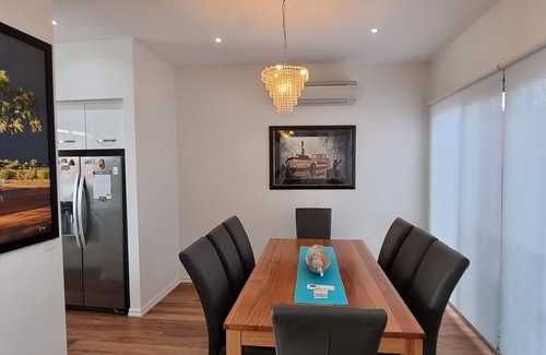 Mildura House | Clearview Waters-prestige 2 storey House on Marina with 4 King beds.