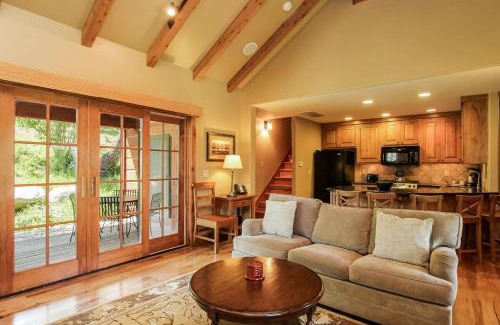 Tamarack Resort House | Clearwater Cottage 87 at Tamarack Resort by Casago McCall - Donerightmanagement