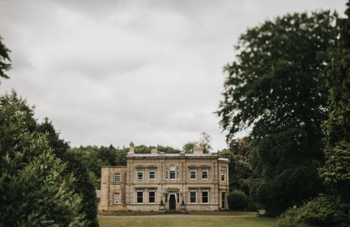 Gainsborough Bed & Breakfast | Cleatham Hall