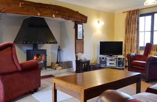 Denbigh House | Cleiriach