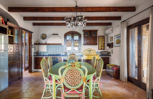 Partinico Villa | Cleo Sicilian villa: de luxe villa with sea view pool