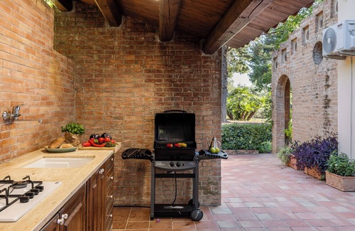 Partinico Villa | Cleo Sicilian villa: de luxe villa with sea view pool