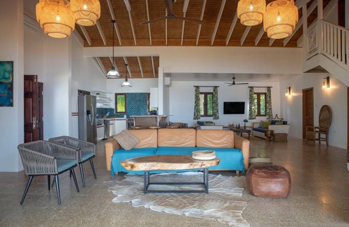 Orange Bay Villa | Cliffhouse - 5br villa - stunning sunset, snorkeling, tennis, seaside cuisine