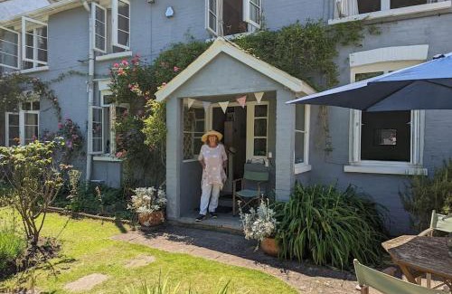 Cowes House | Cliffside