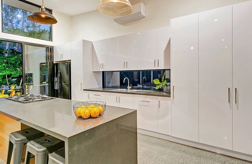Clifton Beach House | Clifton Beach Holiday House 4/23-33 Upolu Esplanade, Clifton Beach QLD 4879