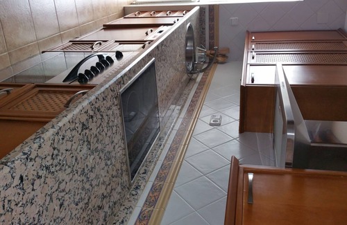 Jaen Apartment | CLIMATIZED APARTMENT WITH GARAGE AND POOL