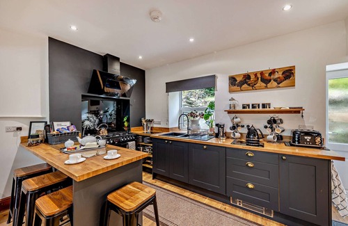 Bontddu House | Clogau Retreat - Five Bedroom House, Sleeps 10