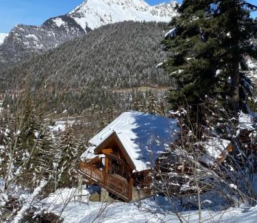Oz Ski Chalet | Clos du Pre - Chalet Chaleur