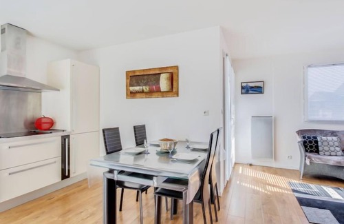Parame Apartment | Clos Schuman by Interhome