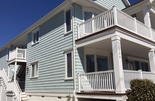 Gold Coast House | Close to Beach & Boardwalk, Clean, Roomy 3 bedroom, 2 bath home