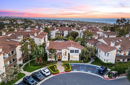 Monarch Beach House | Close to Beach w Patio Resort Amenities The Point at Corniche by AvantStay