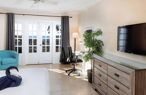 Charlotte Hotel | Close to Downtown Castries Market | 3 Stylish Rooms w/Balcony, Outdoor Pool