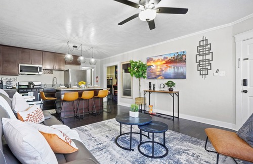 Eastside Apartment | Close to Downtown Long Beach - Arcade - String Lights Patio