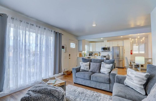 Northglenn House | Close to DT Denver | Easy Access to Mtns! | Patio