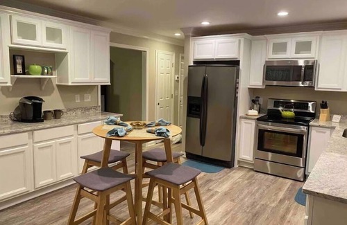 Black River House | Close to Highgrove Estate and Campbell University