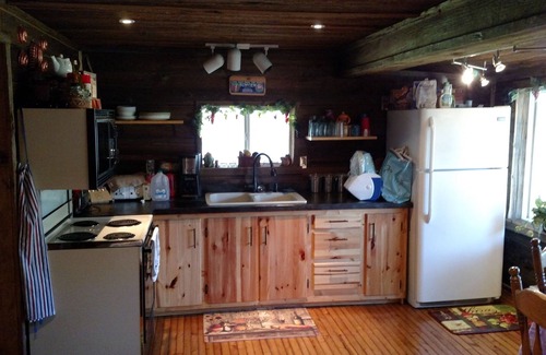 Shingleton House | Close To Several Water Falls And The Pictured Rocks National Lakeshore