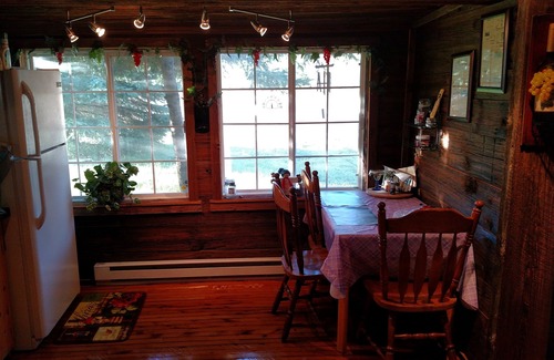 Shingleton House | Close To Several Water Falls And The Pictured Rocks National Lakeshore