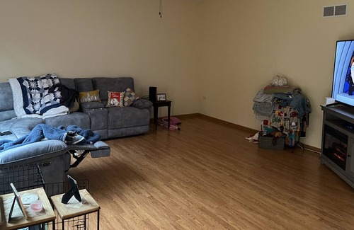 Joliet House | Close to Silver Cross Hospital