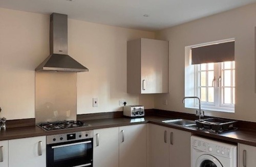 Brackley House | Close to Silverstone modern 3 bedroom property in Brackley
