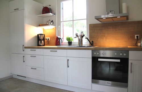 Glowe House | Close to the beach, family-friendly, sustainable, sauna, fireplace, garden, e-charging station