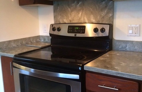 Kailua House | Close to the Beautiful Kailua Beach-A/C's-Full Kitchen-Covered Patio-Laundry