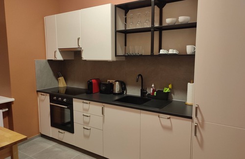 Funfhaus Apartment | Close to the subway & quiet inner courtyard