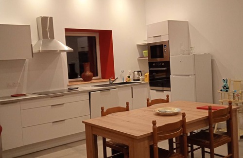 Montaigu Cottage | Close to thermal baths quiet house ideal for curists or hikers