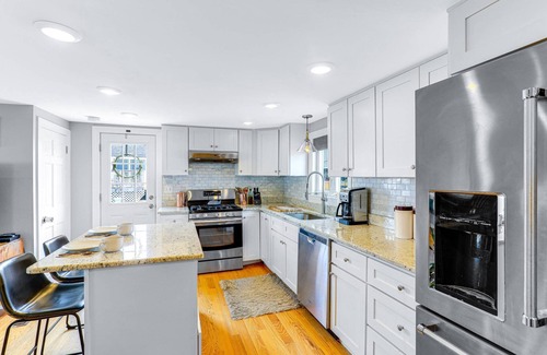 Newburyport Condo | Cloud Break