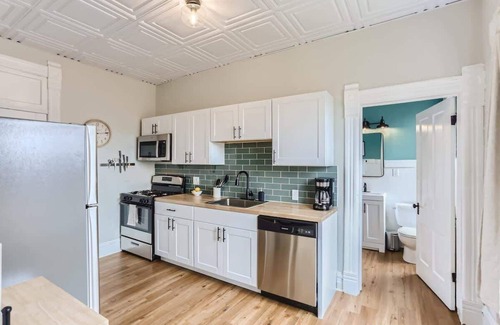 City Park Apartment | Cloud by Modern Midstay/1 Block to City Park #C9