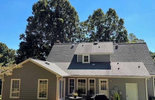 South Belmont House | Clover Cottage: Charming 3-bedroom house in delightful Belmont