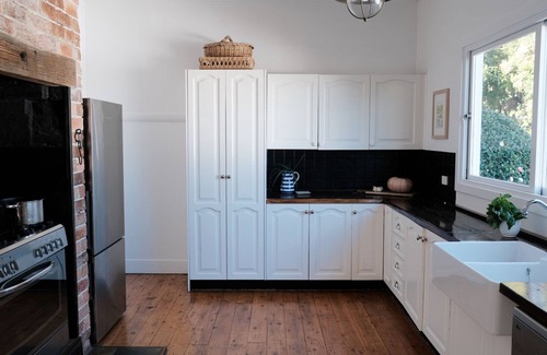 Toolijooa House | Clover Hill Cottage, between Gerroa and Berry