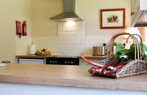 Basingstoke House | Club Cottage