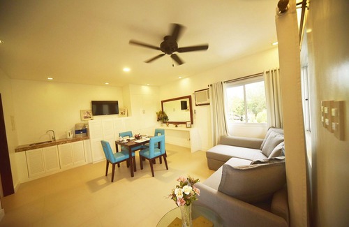 Lemery Hotel | CML Beach Resort & Water Park