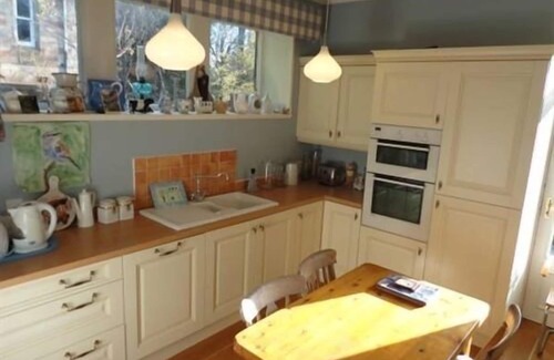 North West House | Coach House 8 Sydenham Road-G12 9NP