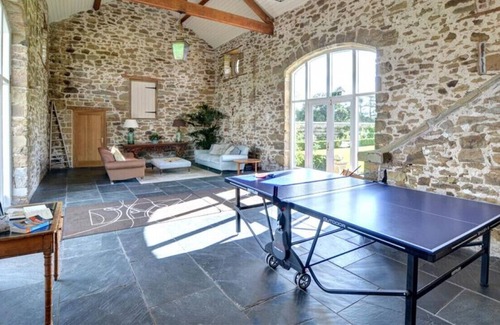 Flintshire House | Coach House - Four Bedroom House, Sleeps 8
