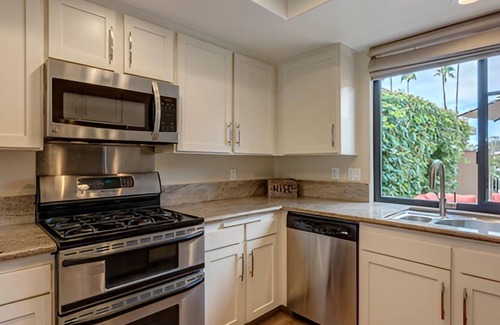 Rancho Mirage Condo | Coachella/Stagecoach Comfortable/Quiet 2 Bedroom Condo Suddenly Available!