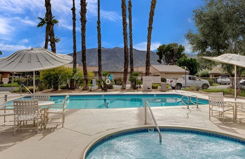 Rancho Mirage Condo | Coachella/Stagecoach Comfortable/Quiet 2 Bedroom Condo Suddenly Available!