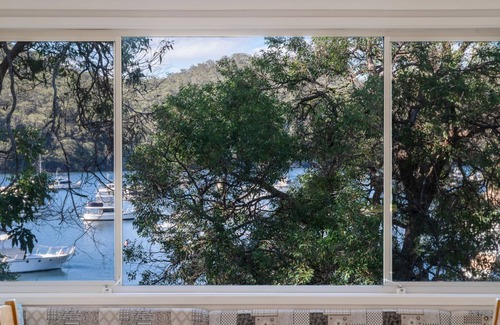 Cottage Point House | Coal and Candle Couples Retreat
