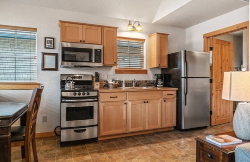Dover Bay House | Coast A While - Lakefront Beach Bungalow