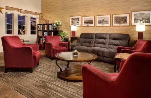 Pullman Hotel | Coast Hilltop Inn