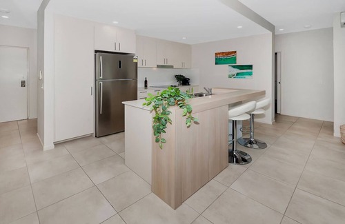 Cairns North Apartment | Coastal 2-Bed with Parking & Pool by the Ocean