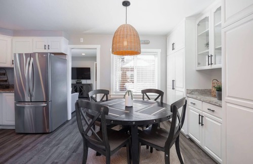 Montara House | Coastal Charm: Inviting 3 BR Montara Home