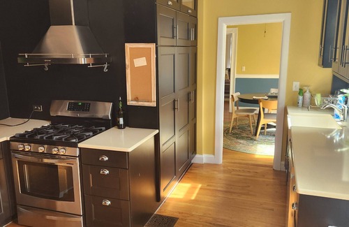 Swampscott House | Coastal Charm – Walk to Beach or Train!